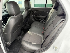 Used 2020  Chevrolet Trax 4d SUV AWD LT at House of Carz near Rochester&comma; IN