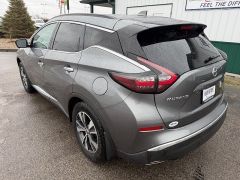 Used 2021  Nissan Murano AWD SV at House of Carz near Rochester&comma; IN