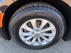 Used 2017  Chrysler Pacifica 4d Wagon Touring-L at House of Carz near Rochester&comma; IN