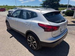 Used 2018  Nissan Rogue Sport 4d SUV AWD SL &lpar;2018&period;5&rpar; at House of Carz near Rochester&comma; IN