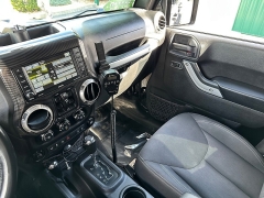 Used 2017 Jeep Wrangler Unlimited 4d Convertible Rubicon at House of Carz near Rochester, IN