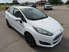 Used 2019  Ford Fiesta 4d Sedan SE at House of Carz near Rochester&comma; IN