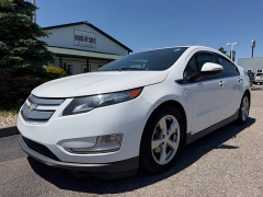 Used 2014  Chevrolet Volt 4d Hatchback at House of Carz near Rochester&comma; IN