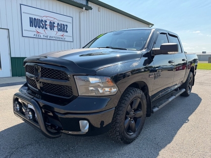 Used 2019 Ram 1500 Classic 4WD Crew Cab SLT at House of Carz near Rochester, IN