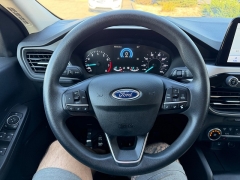 Used 2020  Ford Escape 4d SUV AWD SE at House of Carz near Rochester&comma; IN