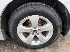 Used 2018  Toyota Sienna 4d Wagon LE 7-Pass w&sol;Auto Access Seat at House of Carz near Rochester&comma; IN