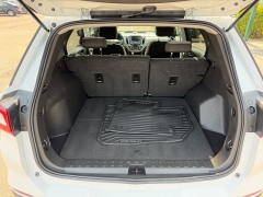 Used 2020  Chevrolet Equinox 4d SUV FWD LS w&sol;1LS at House of Carz near Rochester&comma; IN