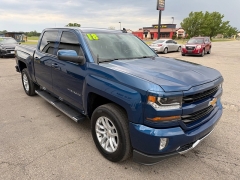 Used 2018  Chevrolet Silverado 1500 4WD Crew Cab LT Z71 at House of Carz near Rochester&comma; IN