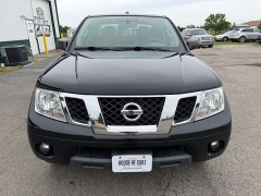 Used 2014  Nissan Frontier 4WD Crew Cab SV Auto at House of Carz near Rochester&comma; IN