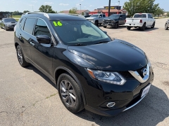 Used 2016  Nissan Rogue 4d SUV AWD SL at House of Carz near Rochester&comma; IN
