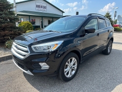 Used 2018 Ford Escape 4d SUV 4WD SEL at House of Carz near Rochester, IN
