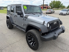 Used 2016  Jeep Wrangler Unlimited 4d Convertible Sport at House of Carz near Rochester&comma; IN