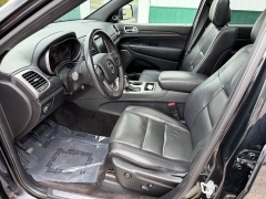 Used 2018  Jeep Grand Cherokee 4d SUV 2WD Overland V6 High Altitude at House of Carz near Rochester&comma; IN
