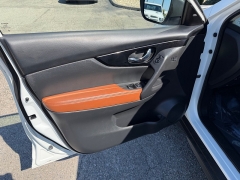 Used 2019  Nissan Rogue 4d SUV AWD SL at House of Carz near Rochester&comma; IN