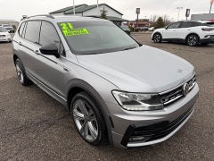 Used 2021  Volkswagen Tiguan 2&period;0T SE R-Line Black 4MOTION at House of Carz near Rochester&comma; IN