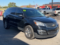 Used 2017  Chevrolet Traverse 4d SUV FWD LT w/1LT at House of Carz near Rochester, IN