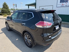 Used 2016  Nissan Rogue 4d SUV AWD SL at House of Carz near Rochester&comma; IN