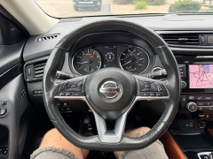 Used 2018  Nissan Rogue 4d SUV AWD SL at House of Carz near Rochester&comma; IN