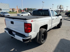 Used 2018 Chevrolet Silverado 1500 4WD Double Cab LT Z71 at House of Carz near Rochester, IN