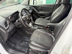 Used 2020  Chevrolet Trax 4d SUV AWD LT at House of Carz near Rochester&comma; IN