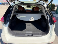 Used 2019  Nissan Rogue 4d SUV AWD SL at House of Carz near Rochester&comma; IN