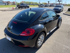 Used 2014  Volkswagen Beetle 2d Coupe 1&period;8T w&sol;Sunroof Auto&sol;PZEV at House of Carz near Rochester&comma; IN