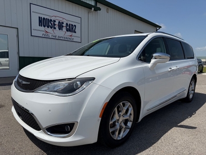 Used 2018 Chrysler Pacifica 4d Wagon Limited at House of Carz near Rochester, IN
