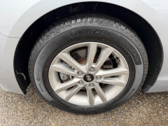 Used 2016  Hyundai Sonata 4d Sedan SE at House of Carz near Rochester&comma; IN