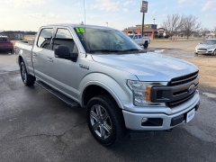 Used 2018  Ford F-150 4WD SuperCrew XLT 5 1&sol;2 at House of Carz near Rochester&comma; IN