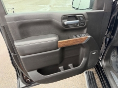 Used 2021  Chevrolet Silverado 1500 4WD Crew Cab 147" High Country at House of Carz near Rochester, IN