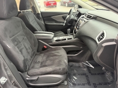 Used 2021  Nissan Murano AWD SV at House of Carz near Rochester&comma; IN