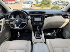 Used 2018  Nissan Rogue Sport 4d SUV AWD SL &lpar;2018&period;5&rpar; at House of Carz near Rochester&comma; IN