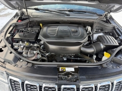 Used 2020  Jeep Grand Cherokee 4d SUV 4WD Limited V6 at House of Carz near Rochester&comma; IN