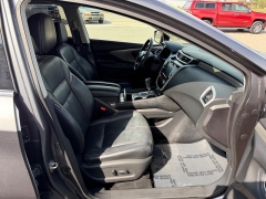 Used 2017  Nissan Murano 4d SUV AWD Platinum at House of Carz near Rochester&comma; IN