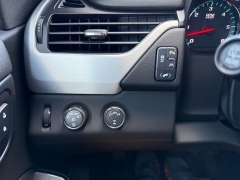 Used 2018  GMC Yukon 4d SUV 4WD SLT at House of Carz near Rochester&comma; IN