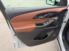 Used 2018  Chevrolet Traverse 4d SUV AWD High Country at House of Carz near Rochester&comma; IN