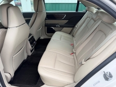 Used 2017  Lincoln Continental 4d Sedan AWD Reserve at House of Carz near Rochester&comma; IN