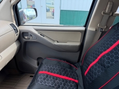 Used 2010  Nissan Frontier 4WD Crew Cab LE at House of Carz near Rochester&comma; IN