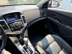 Used 2013  Chevrolet Cruze 4d Sedan LTZ at House of Carz near Rochester&comma; IN