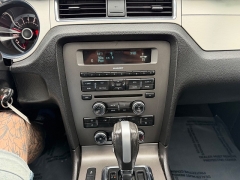 Used 2013  Ford Mustang 2d Coupe at House of Carz near Rochester&comma; IN