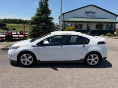 Used 2014  Chevrolet Volt 4d Hatchback at House of Carz near Rochester&comma; IN