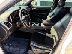 Used 2015  Jeep Grand Cherokee 4d SUV 4WD Laredo at House of Carz near Rochester&comma; IN