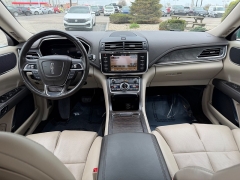 Used 2017  Lincoln Continental 4d Sedan AWD Reserve at House of Carz near Rochester&comma; IN