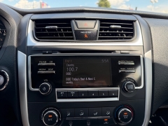Used 2016  Nissan Altima 4d Sedan 2&period;5L S at House of Carz near Rochester&comma; IN