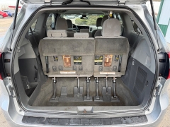 Used 2018  Toyota Sienna 4d Wagon LE 7-Pass w&sol;Auto Access Seat at House of Carz near Rochester&comma; IN