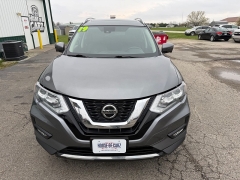 Used 2019  Nissan Rogue 4d SUV AWD SL at House of Carz near Rochester&comma; IN
