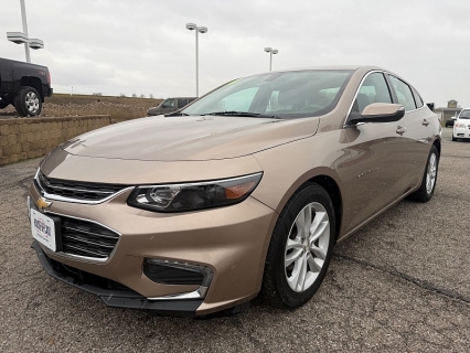 Used 2018 Chevrolet Malibu 4d Sedan LT at House of Carz near Rochester, IN