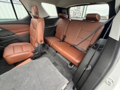 Used 2018  Chevrolet Traverse 4d SUV AWD High Country at House of Carz near Rochester&comma; IN