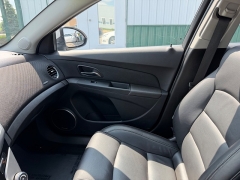 Used 2013  Chevrolet Cruze 4d Sedan LTZ at House of Carz near Rochester&comma; IN