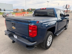 Used 2018  Chevrolet Silverado 1500 4WD Crew Cab LT Z71 at House of Carz near Rochester&comma; IN